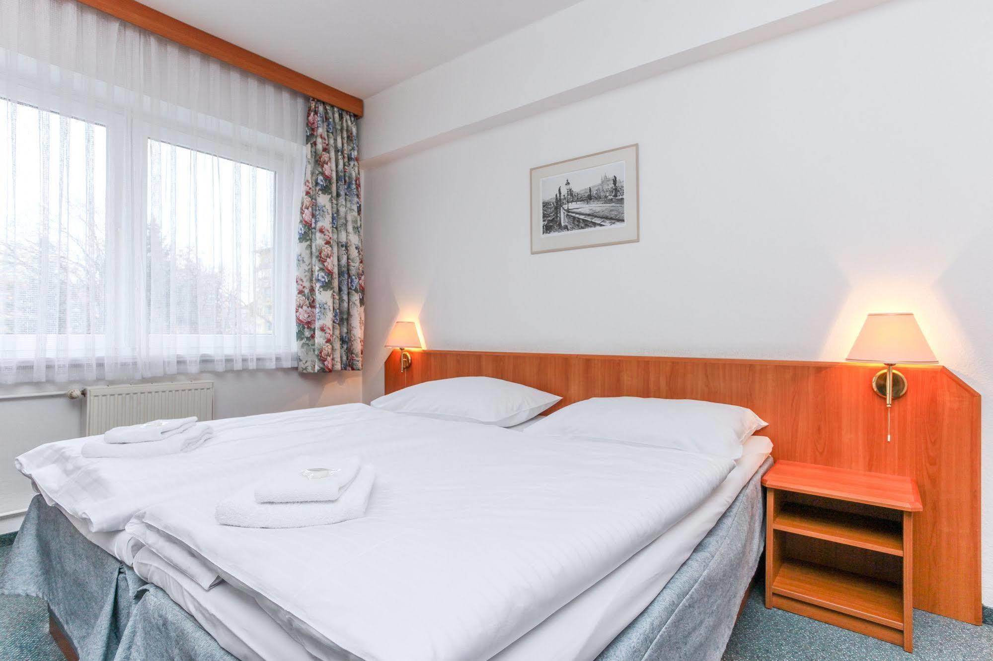 Hotel Astra Prag Dış mekan fotoğraf